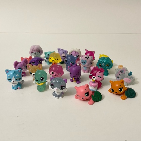 Lot of 23 Hatchimals Animal Figures Toys - Picture 15 of 15